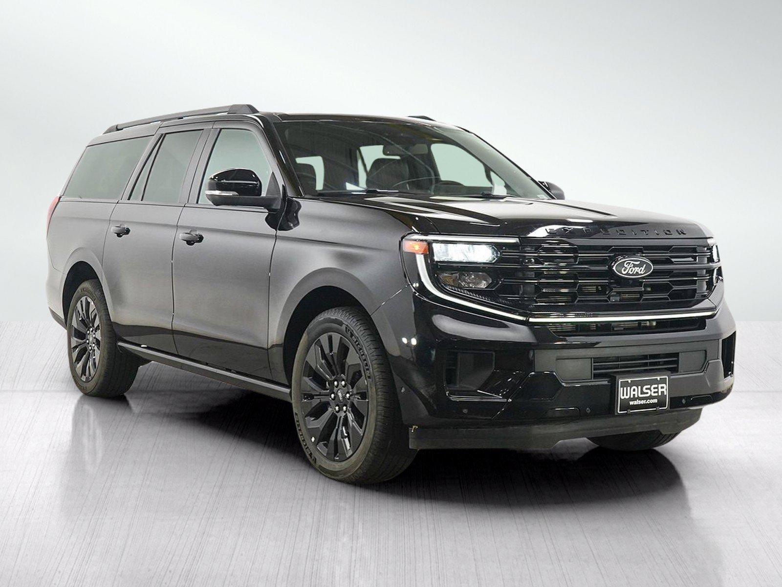 Used 2025 Ford Expedition Max Platinum w/ Stealth Appearance Package AWD/4WD image 8
