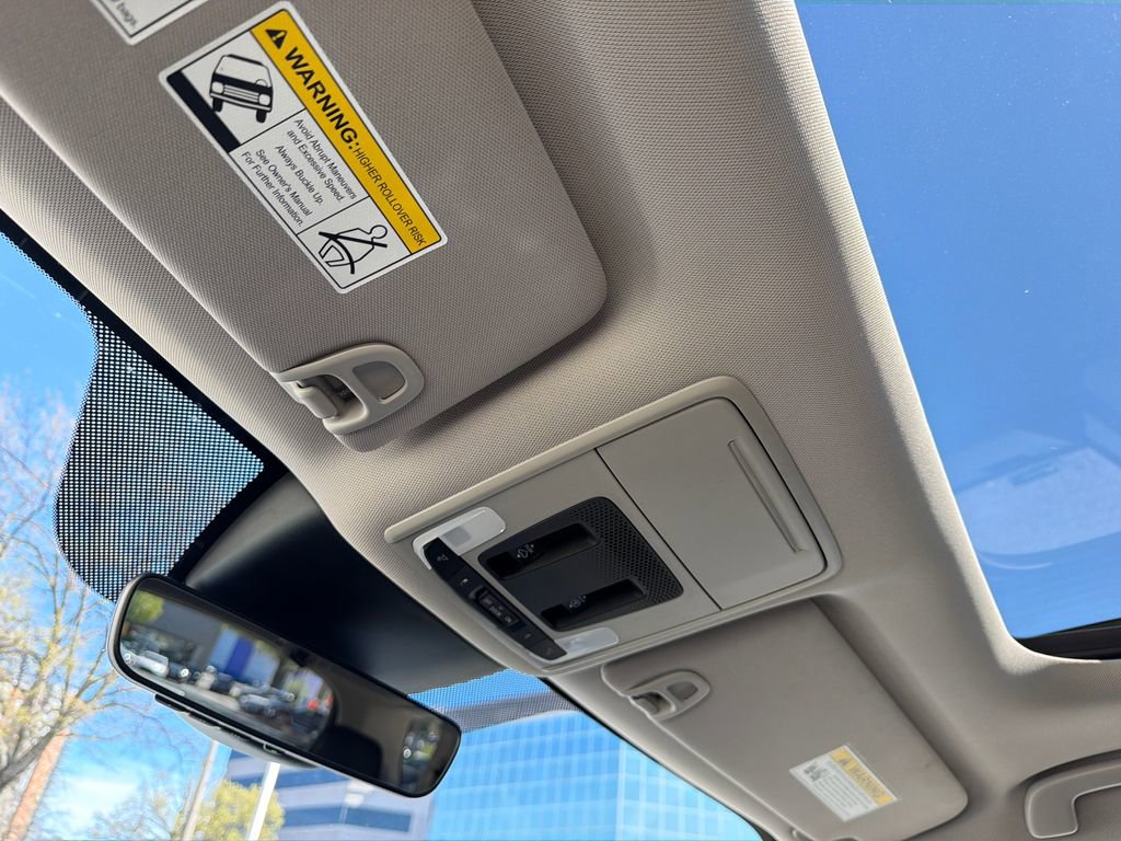 Certified 2025 Honda Pilot Touring image 35