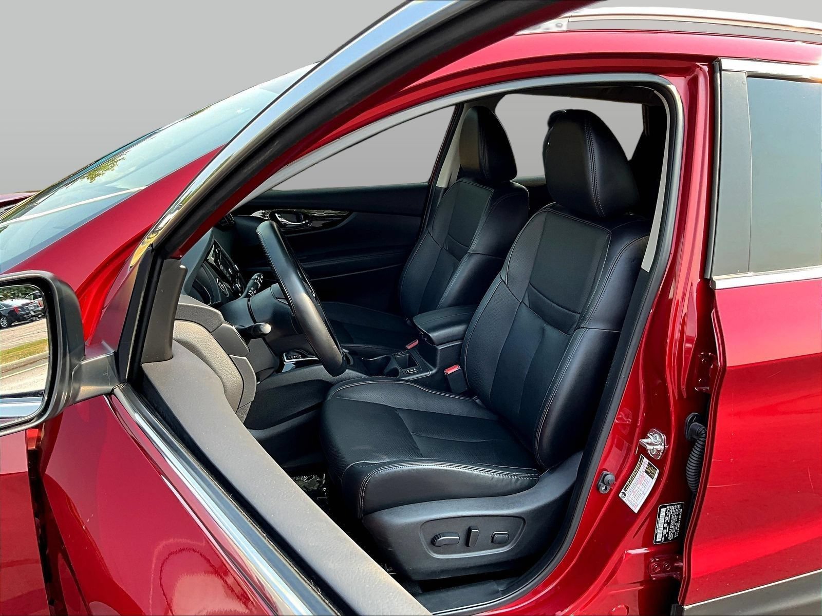 Used 2021 Nissan Rogue Sport SL w/ Premium Package AWD/4WD image 24