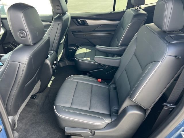 Certified 2025 Buick Enclave Preferred FWD image 39