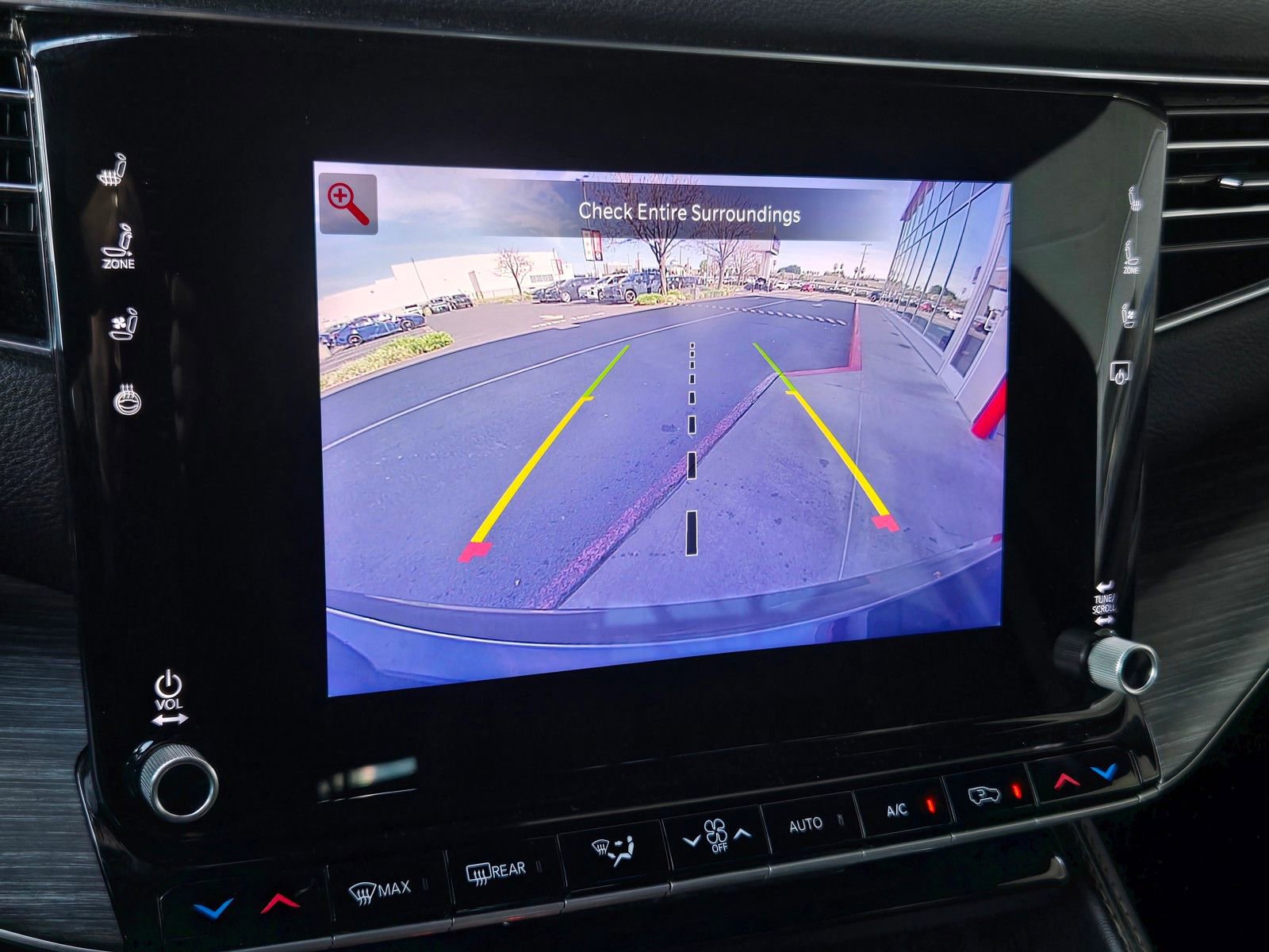 Used 2024 Jeep Wagoneer L Series II w/ Flexible Seating Group image 18