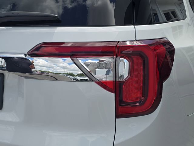 Certified 2023 GMC Acadia Denali w/ Denali Ultimate Package image 8