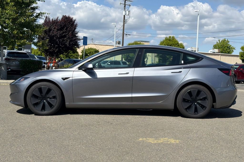 Used 2025 Tesla Model 3 Long Range AWD/4WD image 7