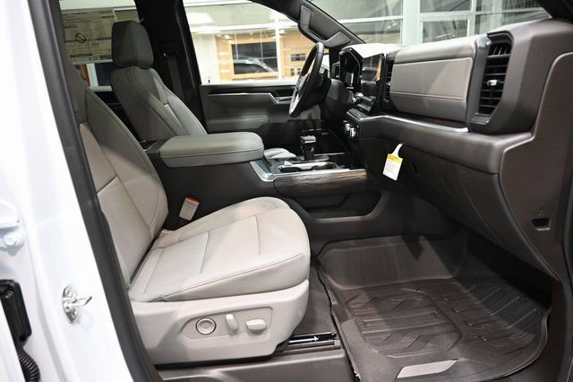 New 2026 GMC Sierra 1500 SLT w/ SLT Premium Plus Package image 13