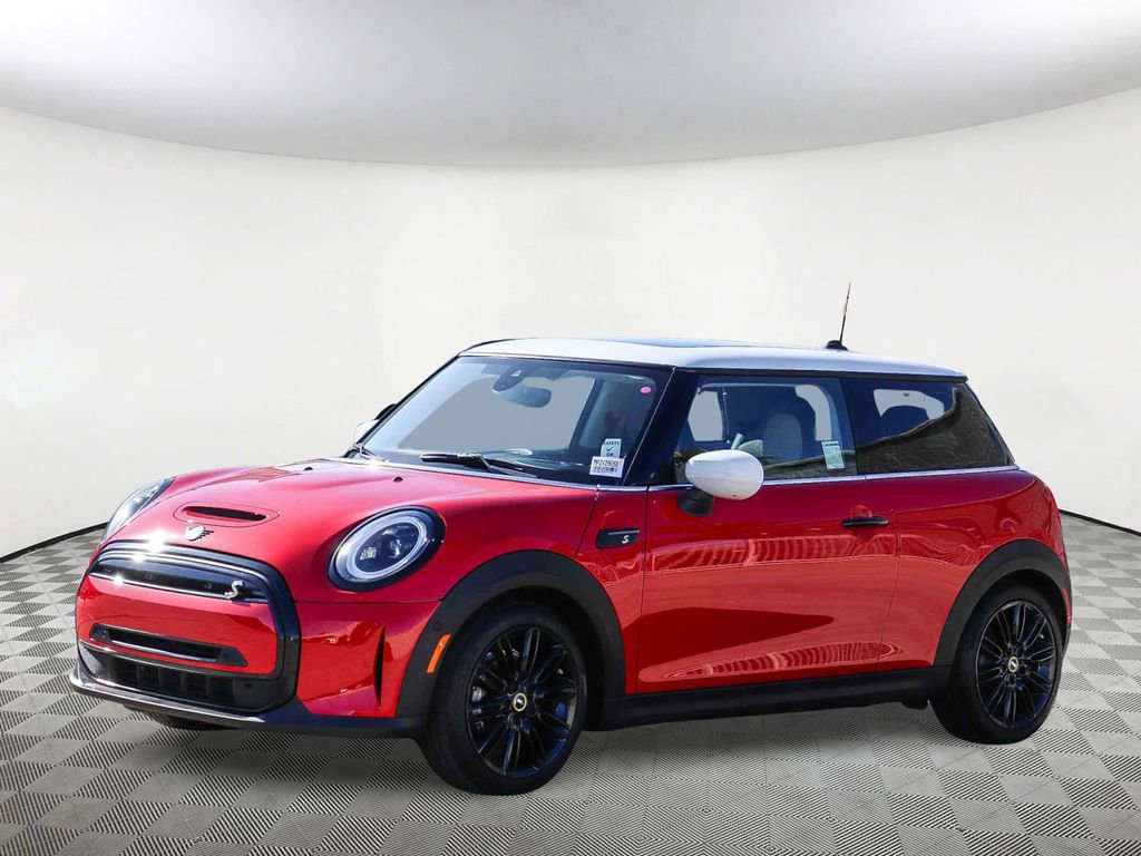 Used 2024 MINI Cooper SE image 4