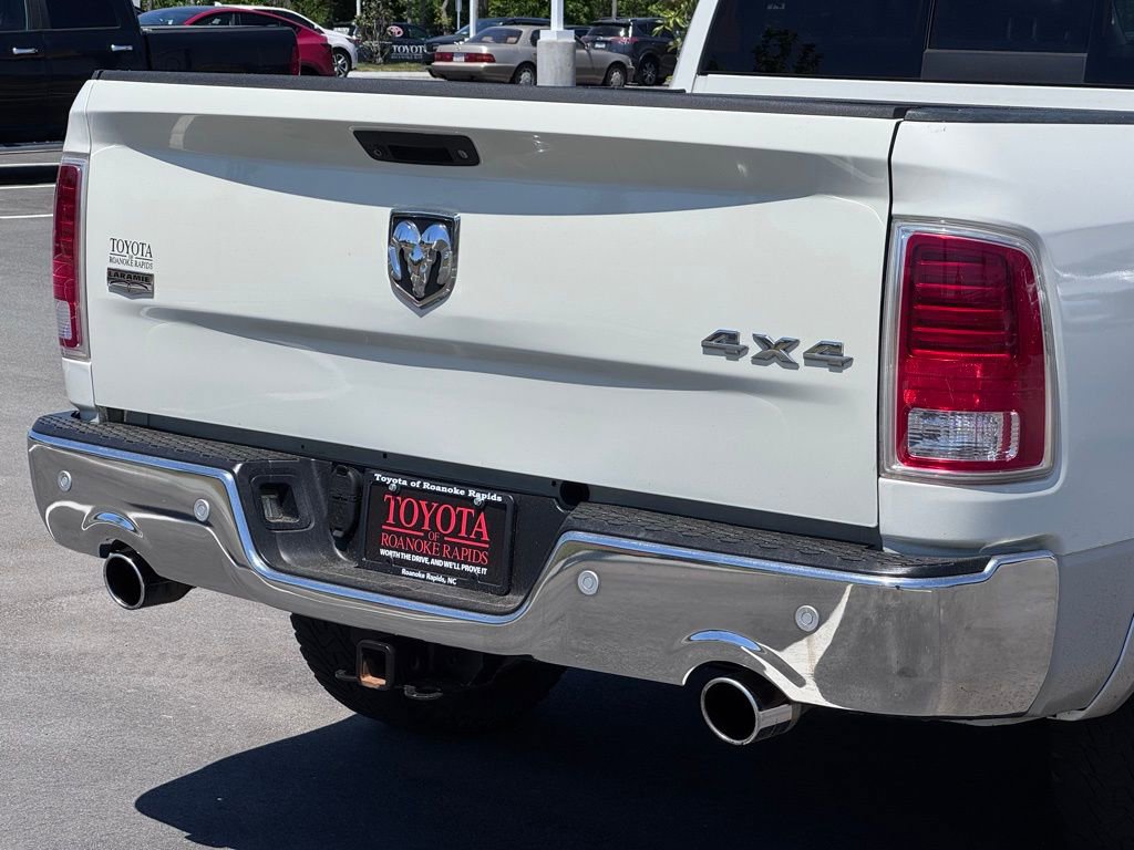 Used 2018 RAM 1500 Laramie w/ Convenience Group AWD/4WD image 40