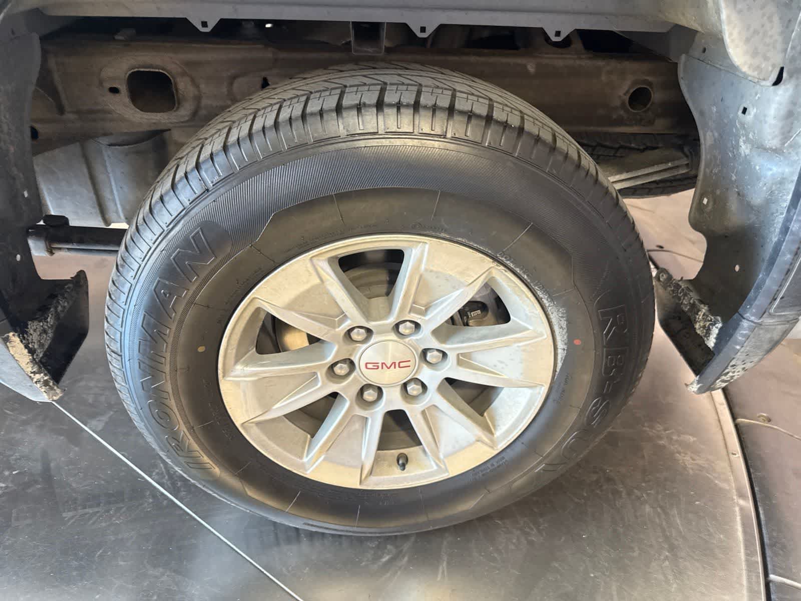 Used 2024 GMC Sierra 1500 SLE AWD/4WD image 12