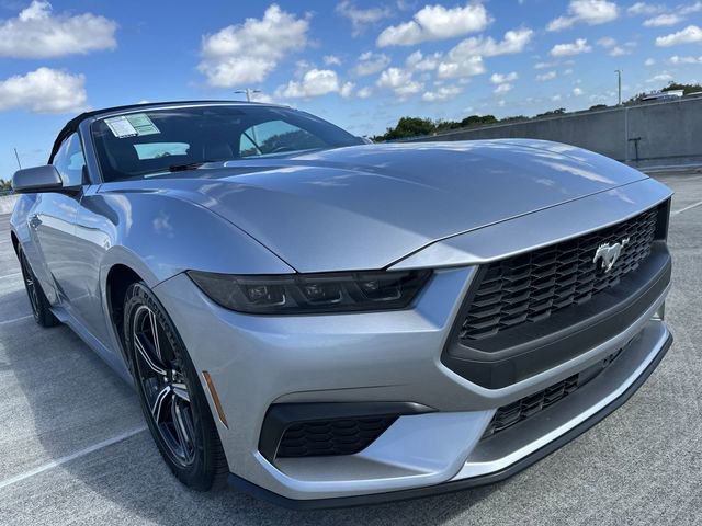 Used 2025 Ford Mustang Premium RWD image 16