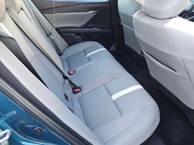 Used 2025 Toyota Camry SE image 19