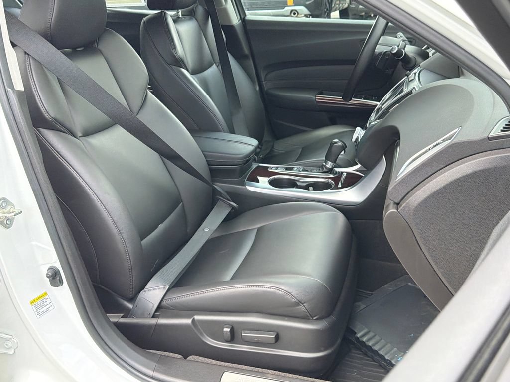 Used 2015 Acura TLX FWD image 19