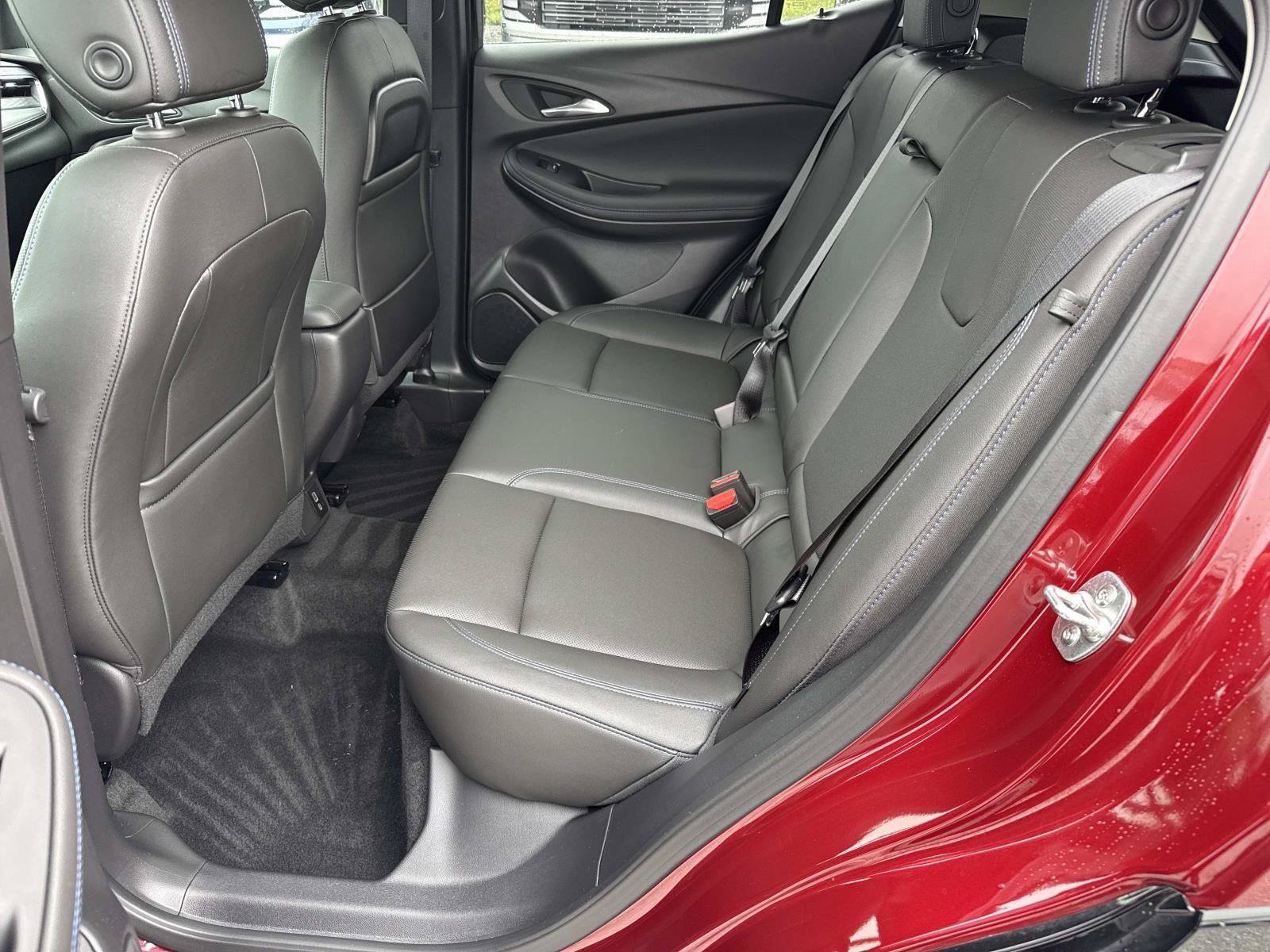 Used 2025 Buick Encore GX Sport Touring w/ Comfort Package AWD/4WD image 23