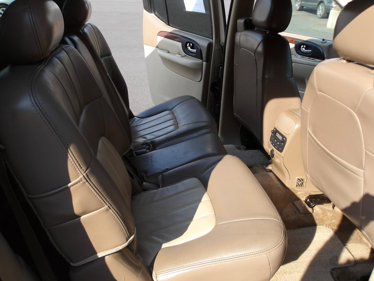 Used 2004 GMC Envoy XL SLT AWD/4WD image 12