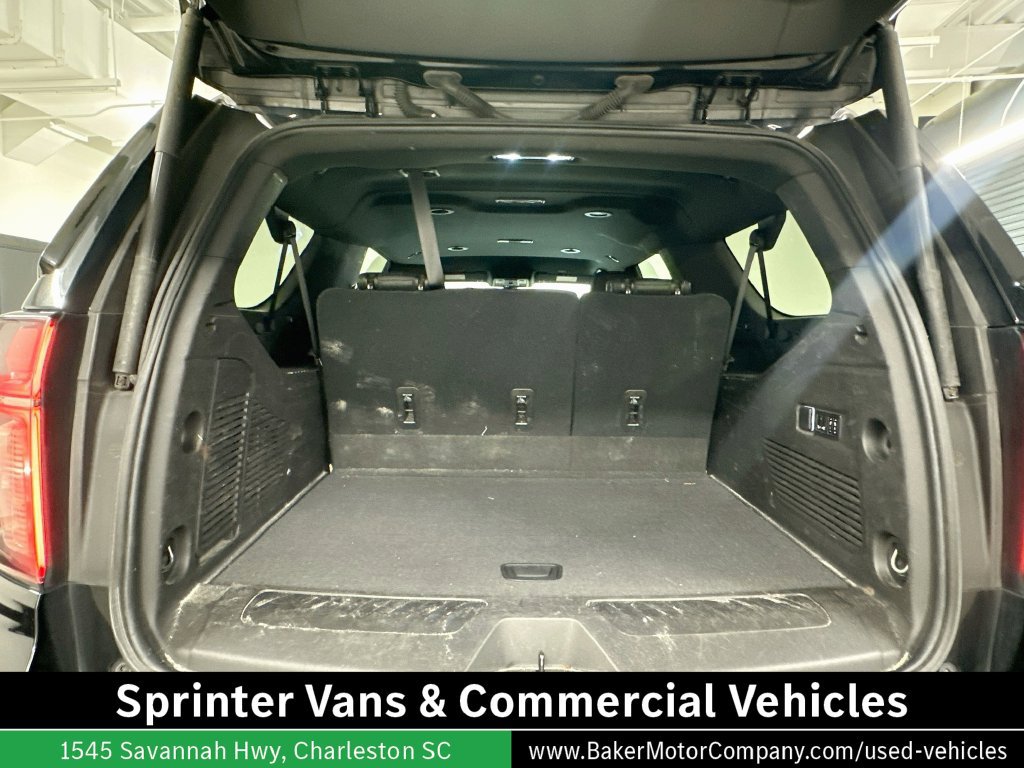 Used 2021 Chevrolet Suburban LT w/ Luxury Package RWD image 27