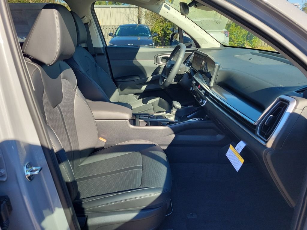 New 2026 Kia Sorento S w/ S Panoramic Sunroof Package image 7