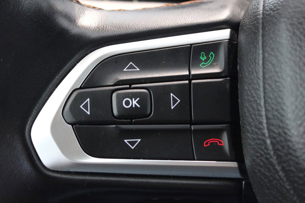 Used 2022 Jeep Compass Limited AWD/4WD image 22