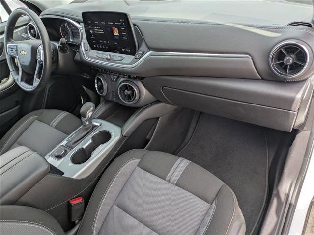 Used 2025 Chevrolet Blazer LT AWD/4WD image 21