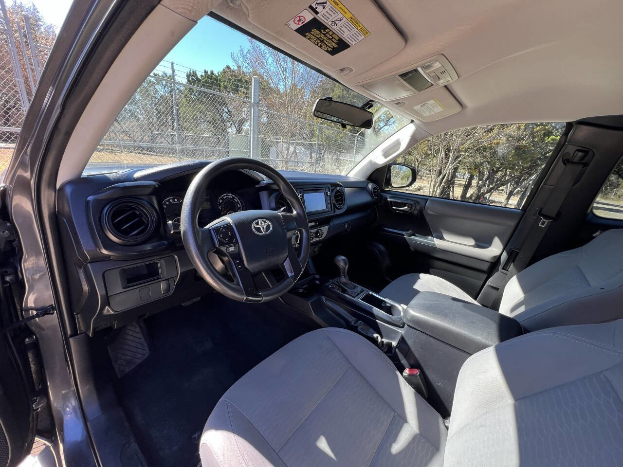 Used 2017 Toyota Tacoma SR image 21