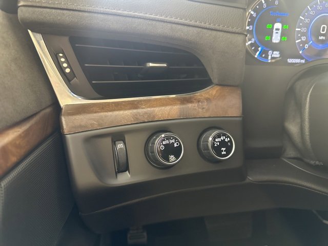 Used 2017 Cadillac Escalade ESV Luxury image 24