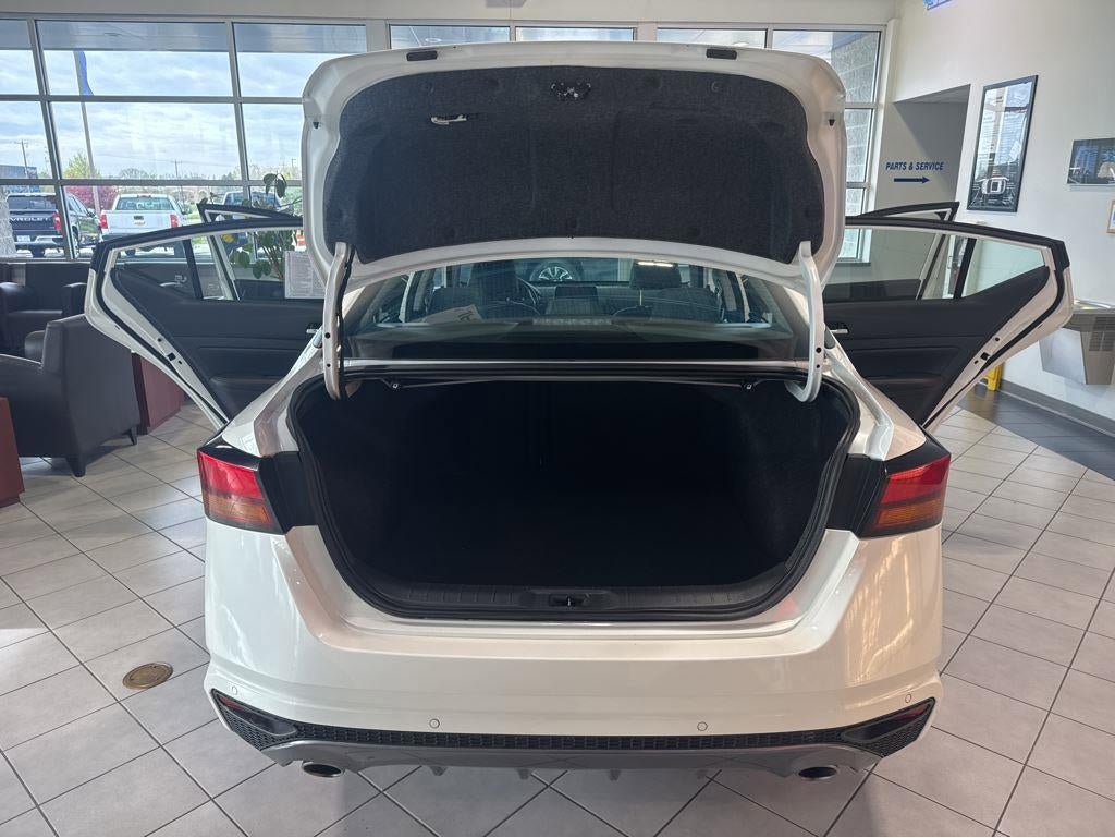 Used 2022 Nissan Altima 2.5 SR AWD/4WD image 11
