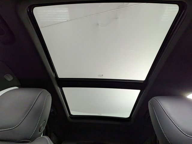 Certified 2023 Cadillac XT4 Premium Luxury w/ Cold Weather Package image 6