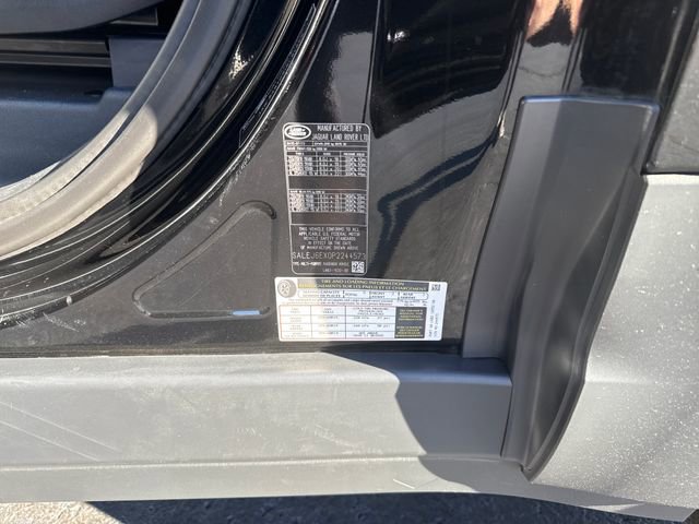 Used 2023 Land Rover Defender 90 S image 25