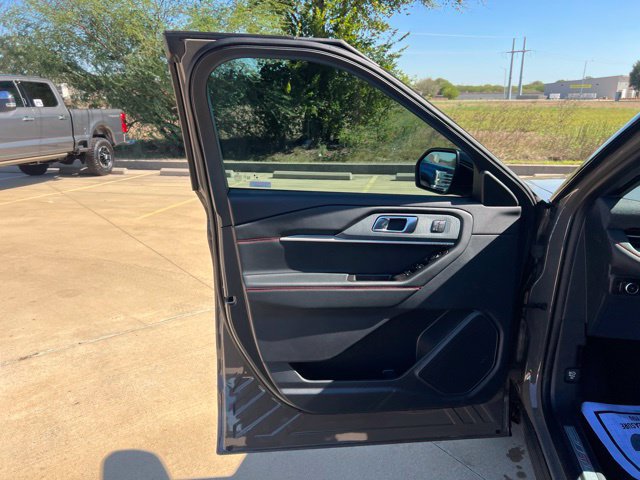 New 2027 Ford Explorer ST-Line w/ Premium Package RWD image 11