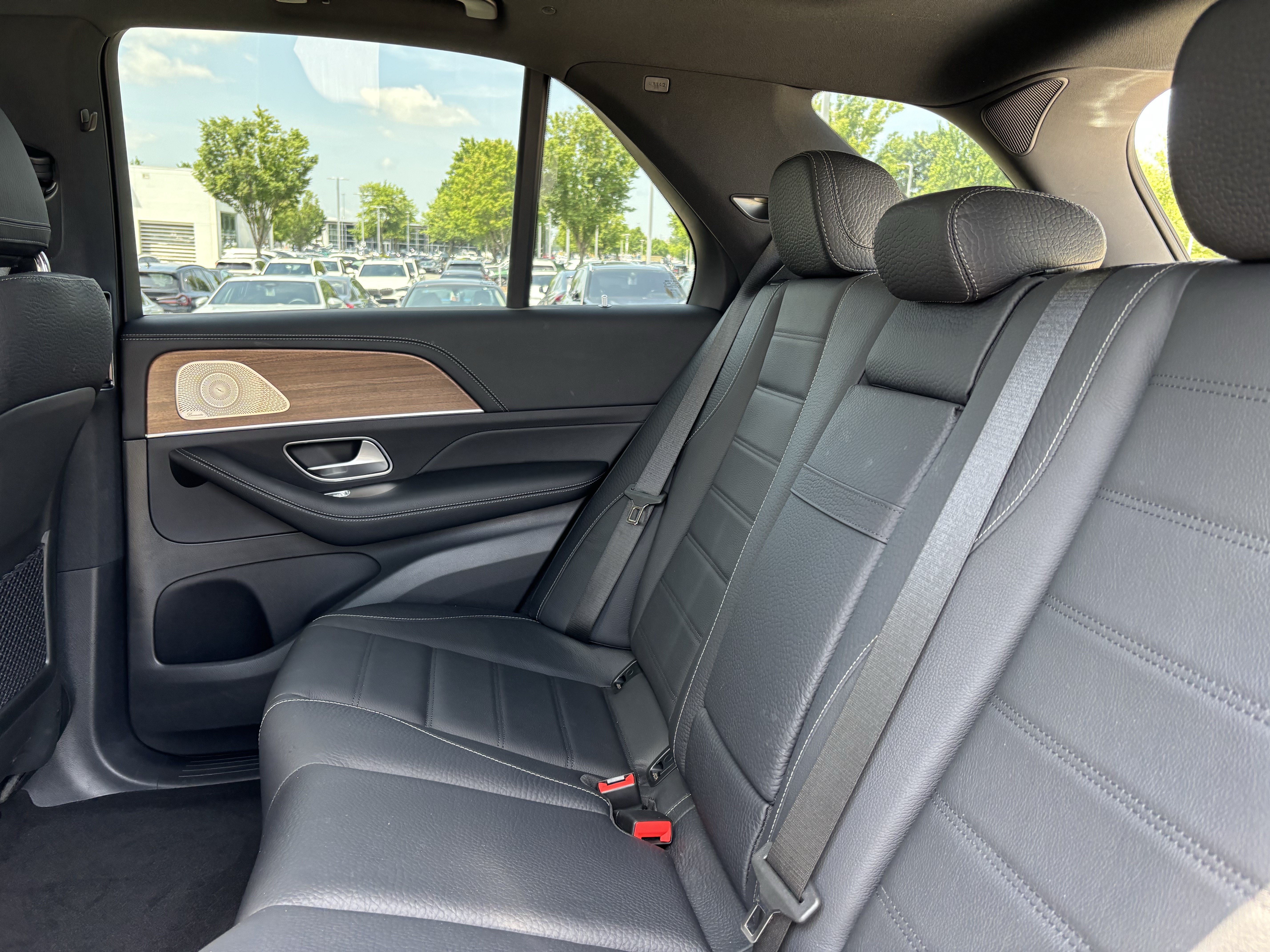 Used 2024 Mercedes-Benz GLE 450 4MATIC image 33
