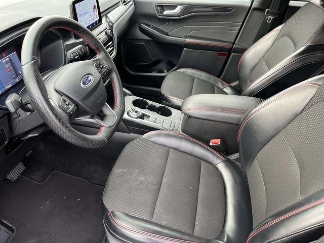 Used 2025 Ford Escape ST-Line AWD/4WD image 25