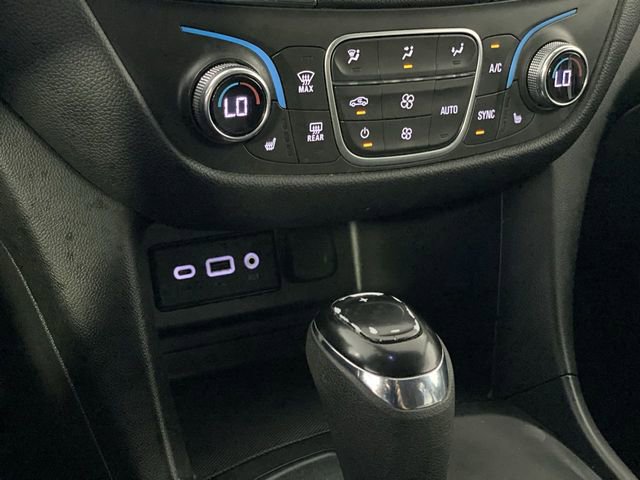 Used 2020 Chevrolet Equinox LT FWD image 23