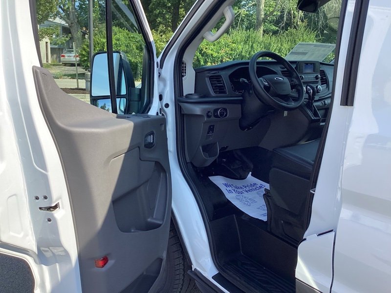 New 2025 Ford Transit 250 Low Roof image 19