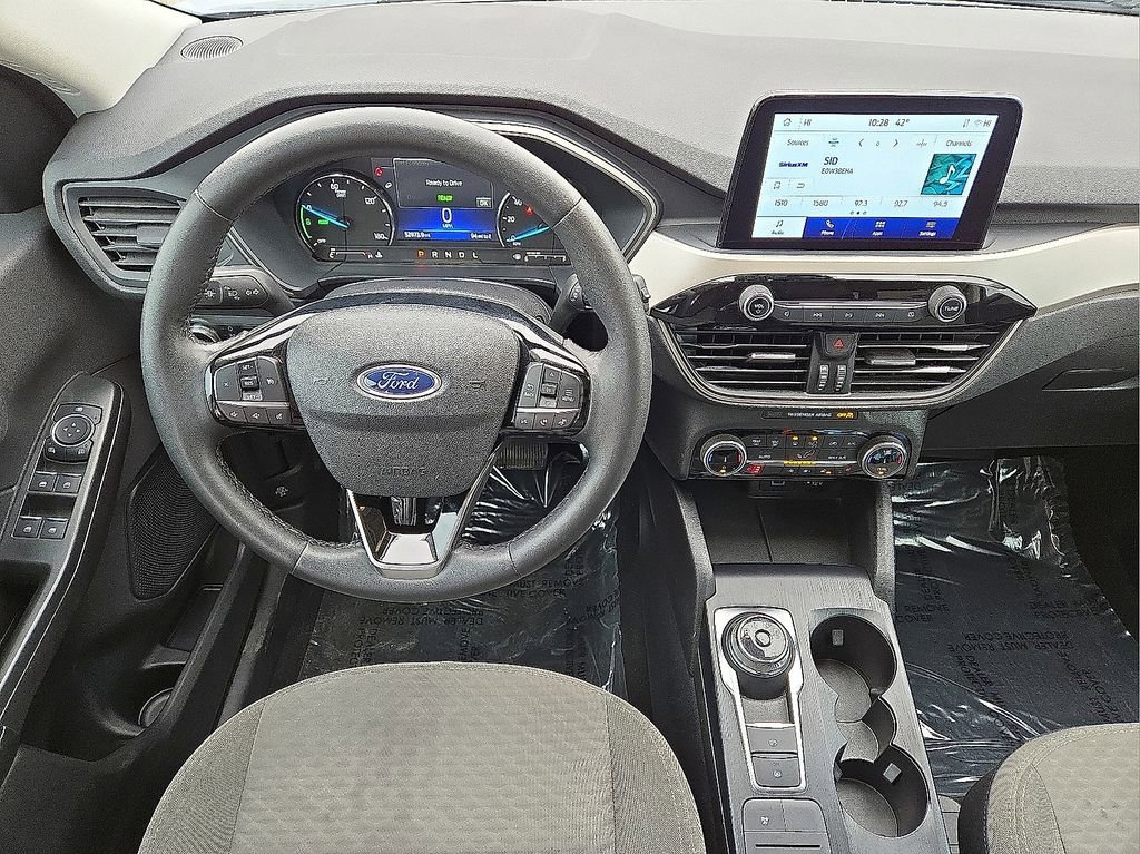 Used 2022 Ford Escape SE w/ Cold Weather Package image 19