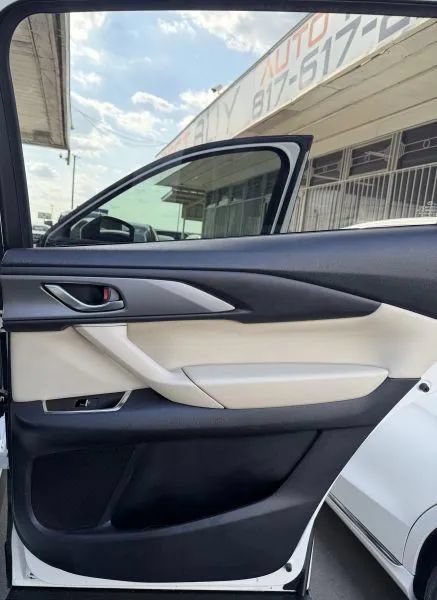 Used 2018 MAZDA CX-9 Touring FWD image 26
