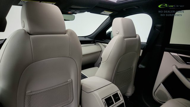 Used 2025 Jaguar F-PACE R-Dynamic S AWD/4WD image 50