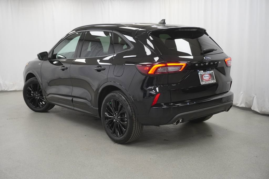 Used 2025 Ford Escape ST-Line Elite image 15