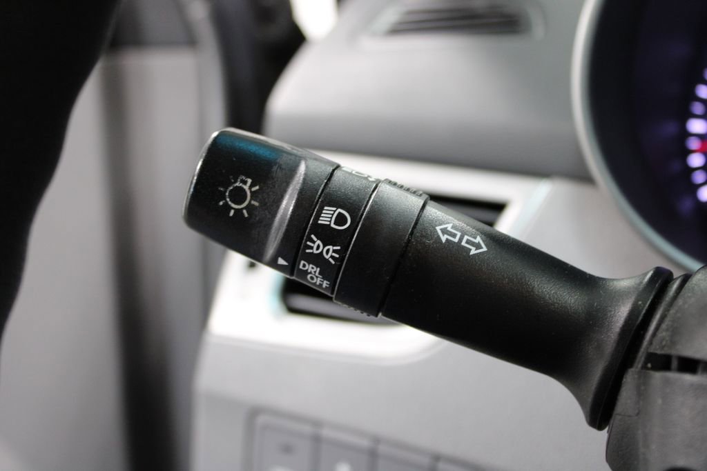 Used 2013 Hyundai Elantra GLS image 19