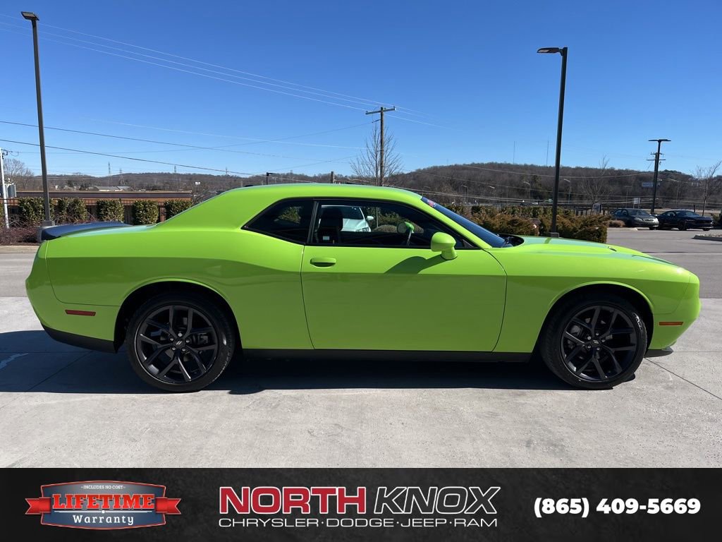 Used 2023 Dodge Challenger SXT w/ Blacktop Package image 18