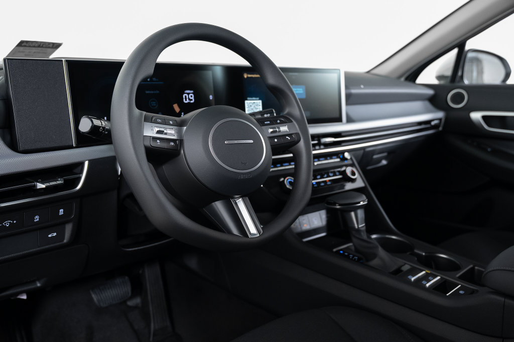 New 2026 Hyundai Sonata SE FWD image 24