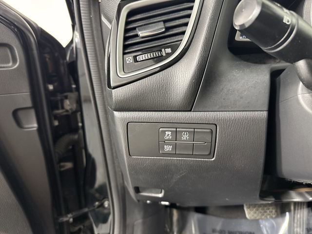 Used 2014 MAZDA MAZDA3 i Touring image 12