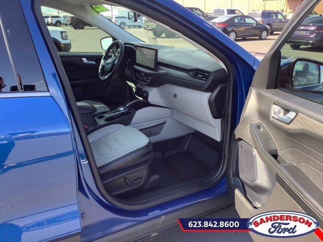 Certified 2023 Ford Escape SE w/ PHEV Premium Package FWD image 19