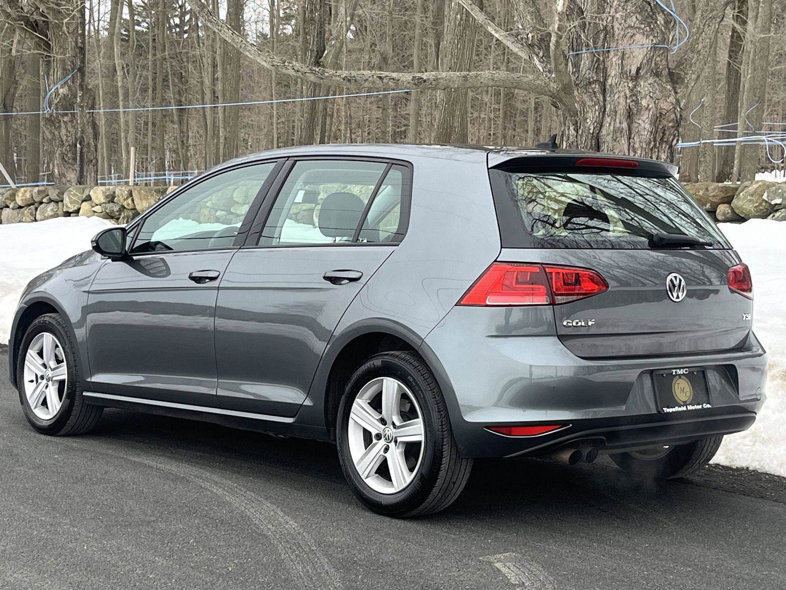 Used 2017 Volkswagen Golf Wolfsburg Edition image 12
