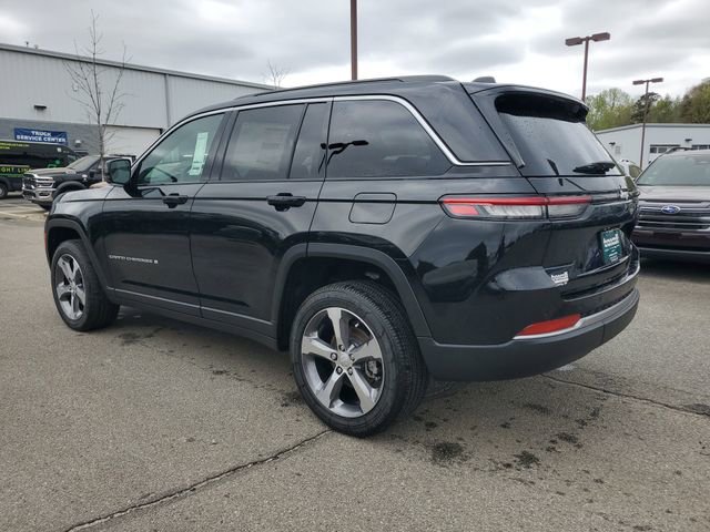 New 2026 Jeep Grand Cherokee Limited RWD image 4