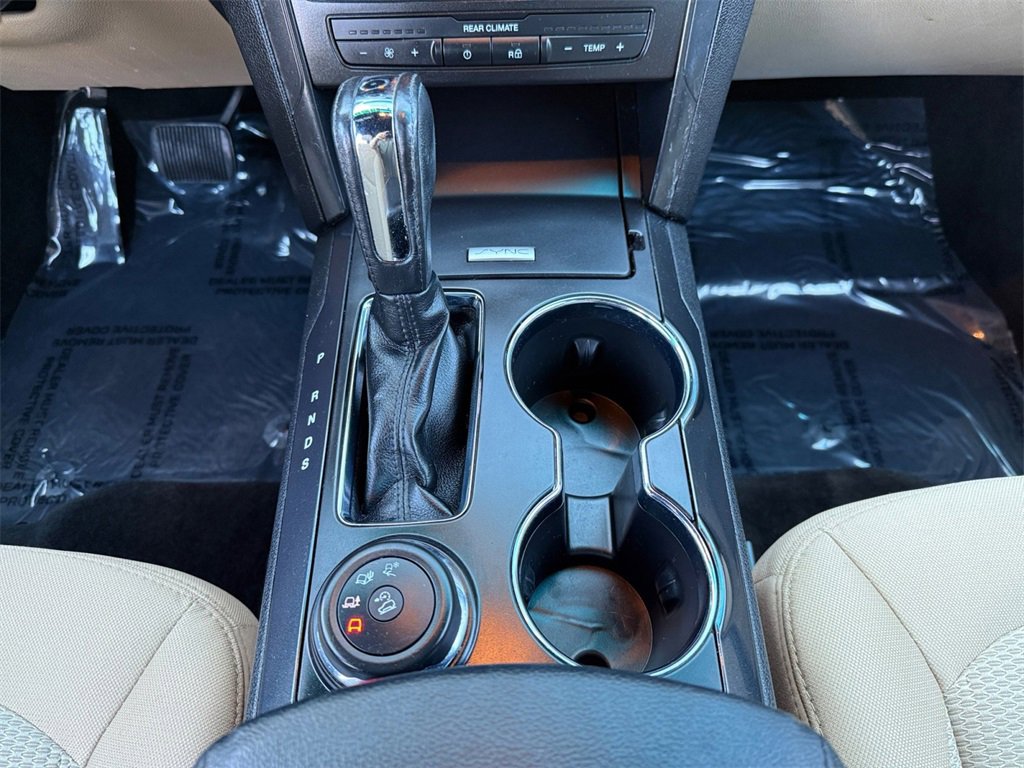 Used 2017 Ford Explorer XLT image 16