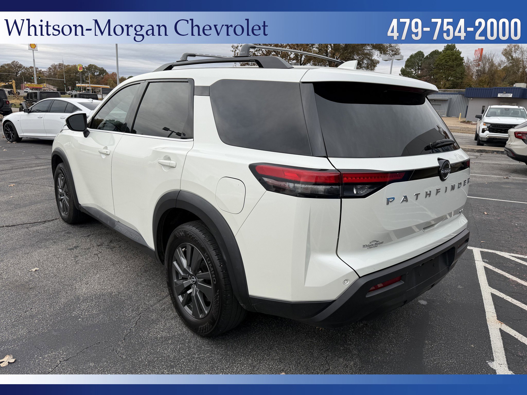 Used 2022 Nissan Pathfinder SV image 7