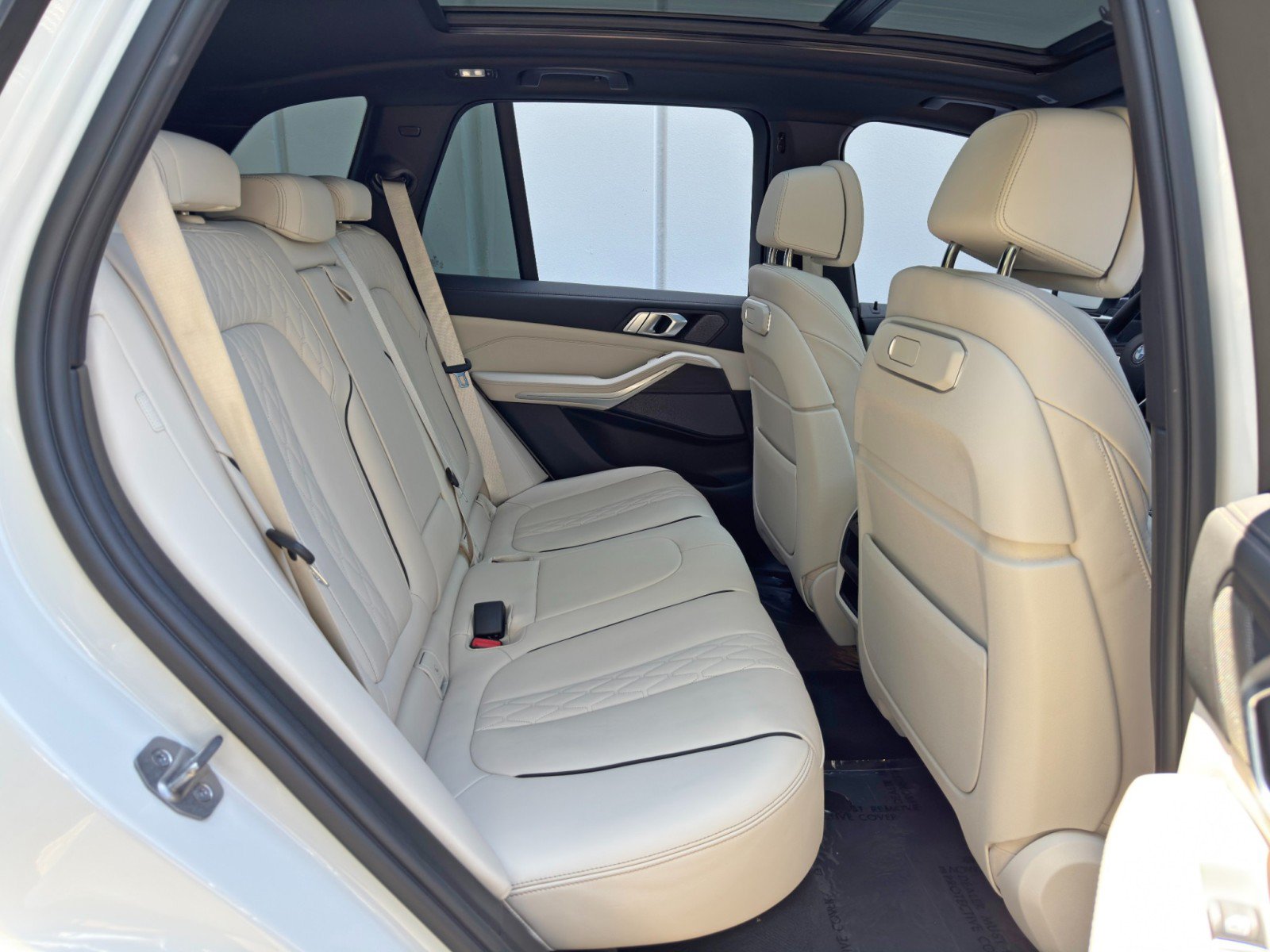 Used 2024 BMW X5 sDrive40i w/ Premium Package RWD image 44