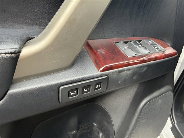 Used 2011 Lexus GX 460 image 9