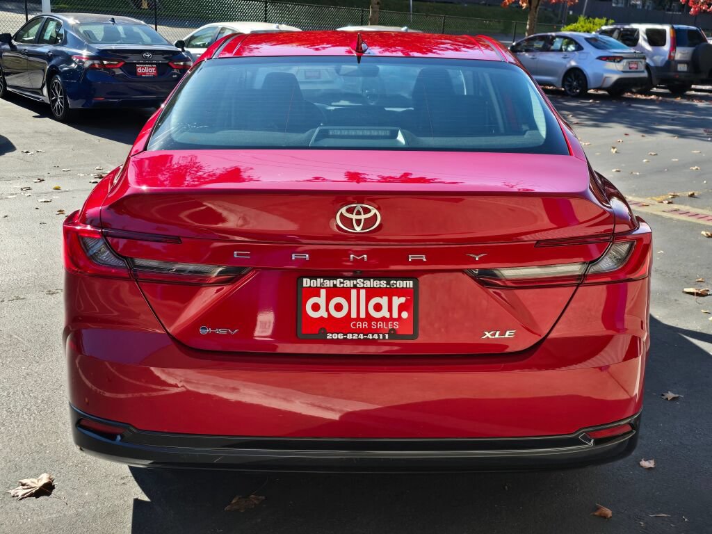 Used 2025 Toyota Camry XLE FWD image 6