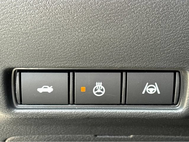 New 2026 Nissan Sentra SR w/ SR Premium Package FWD image 13