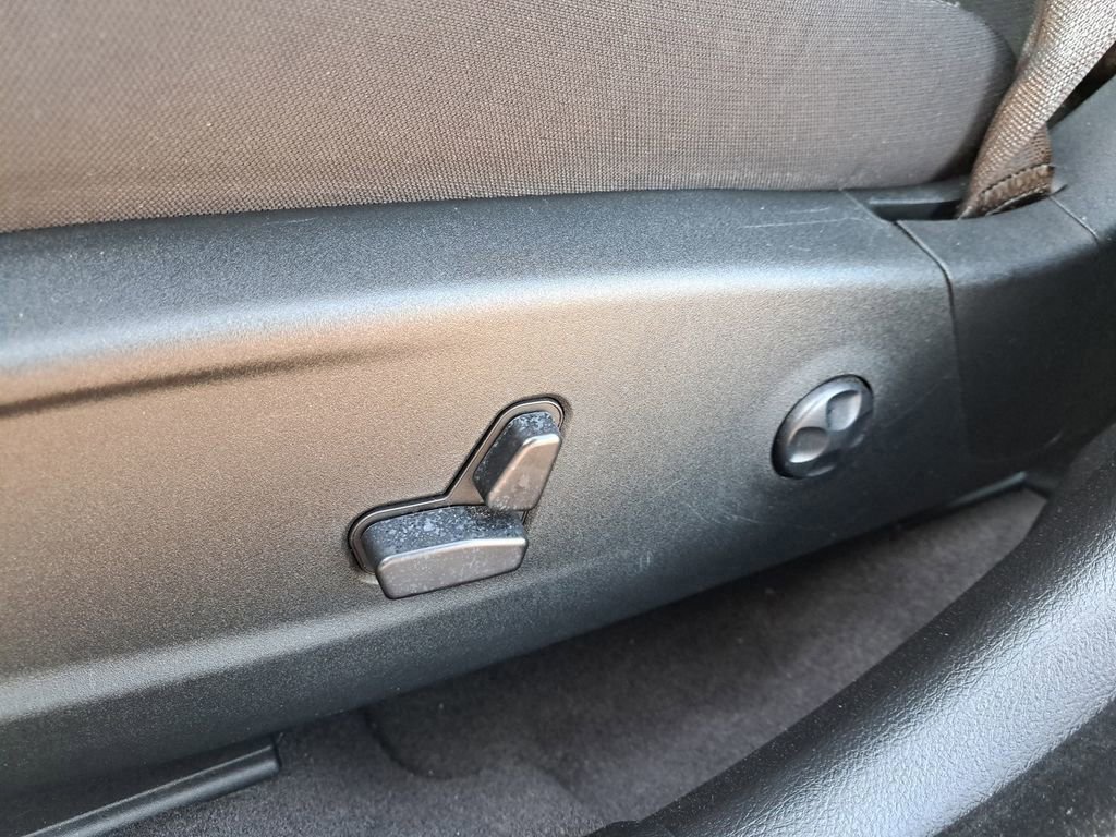 Used 2018 Dodge Charger SXT Plus w/ Blacktop Package image 15