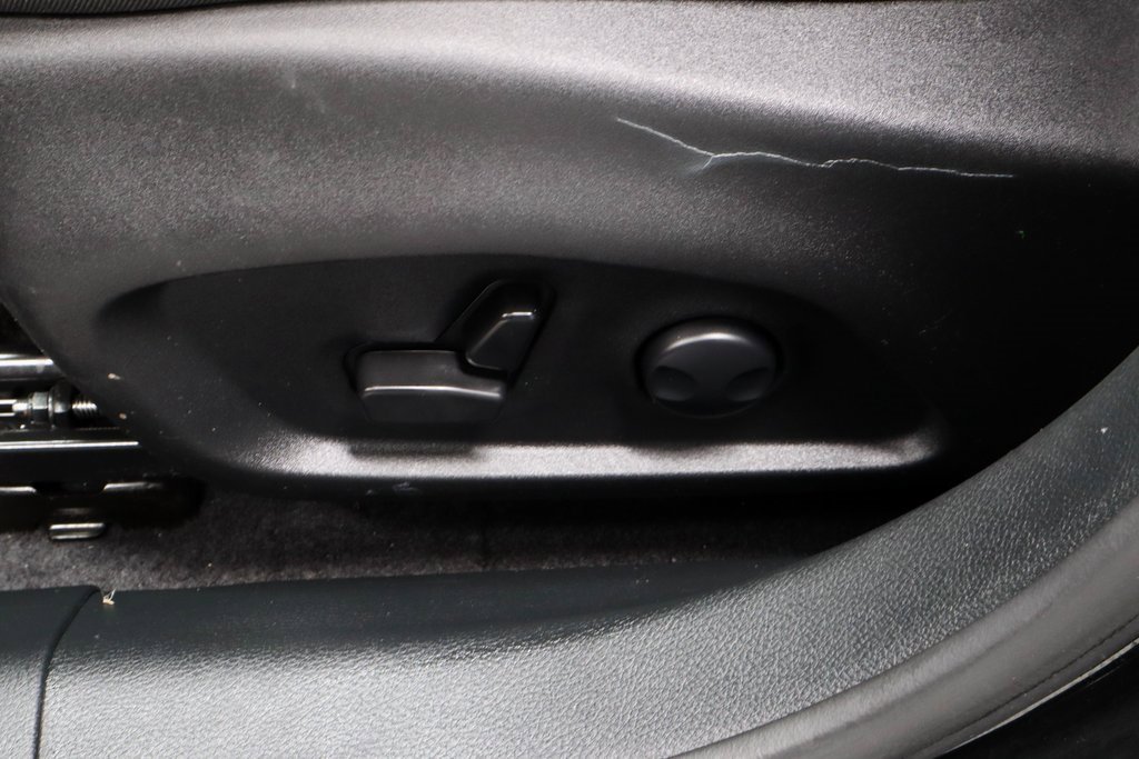 Used 2024 Jeep Compass Limited image 25