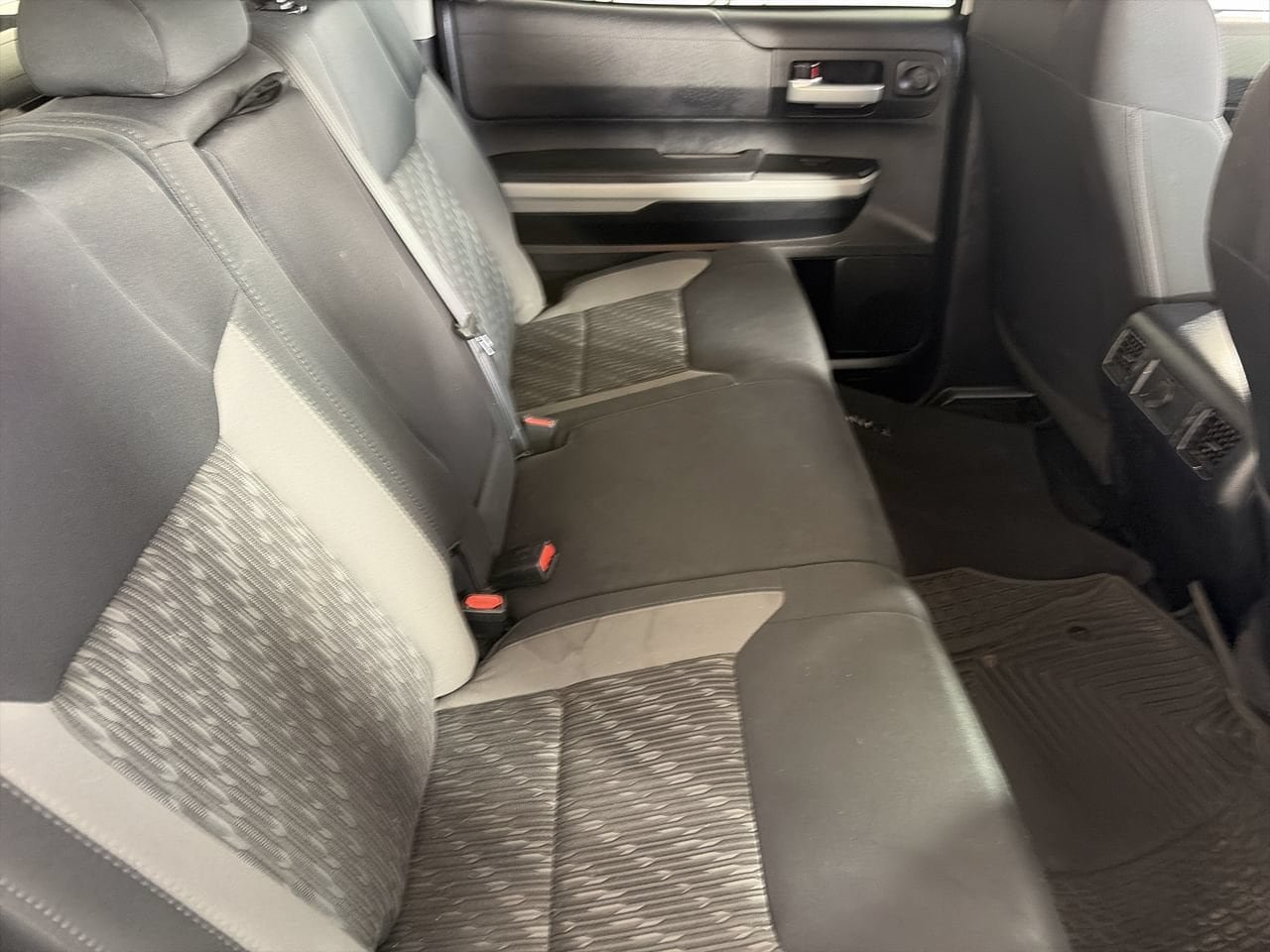 Used 2019 Toyota Tundra SR5 w/ SR5 Convenience Package RWD image 23